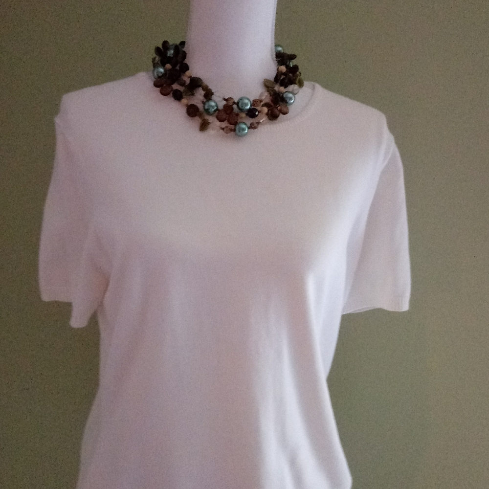 Women's short sleeve top sweater
